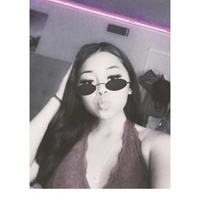 Meet your Posher, Aylin